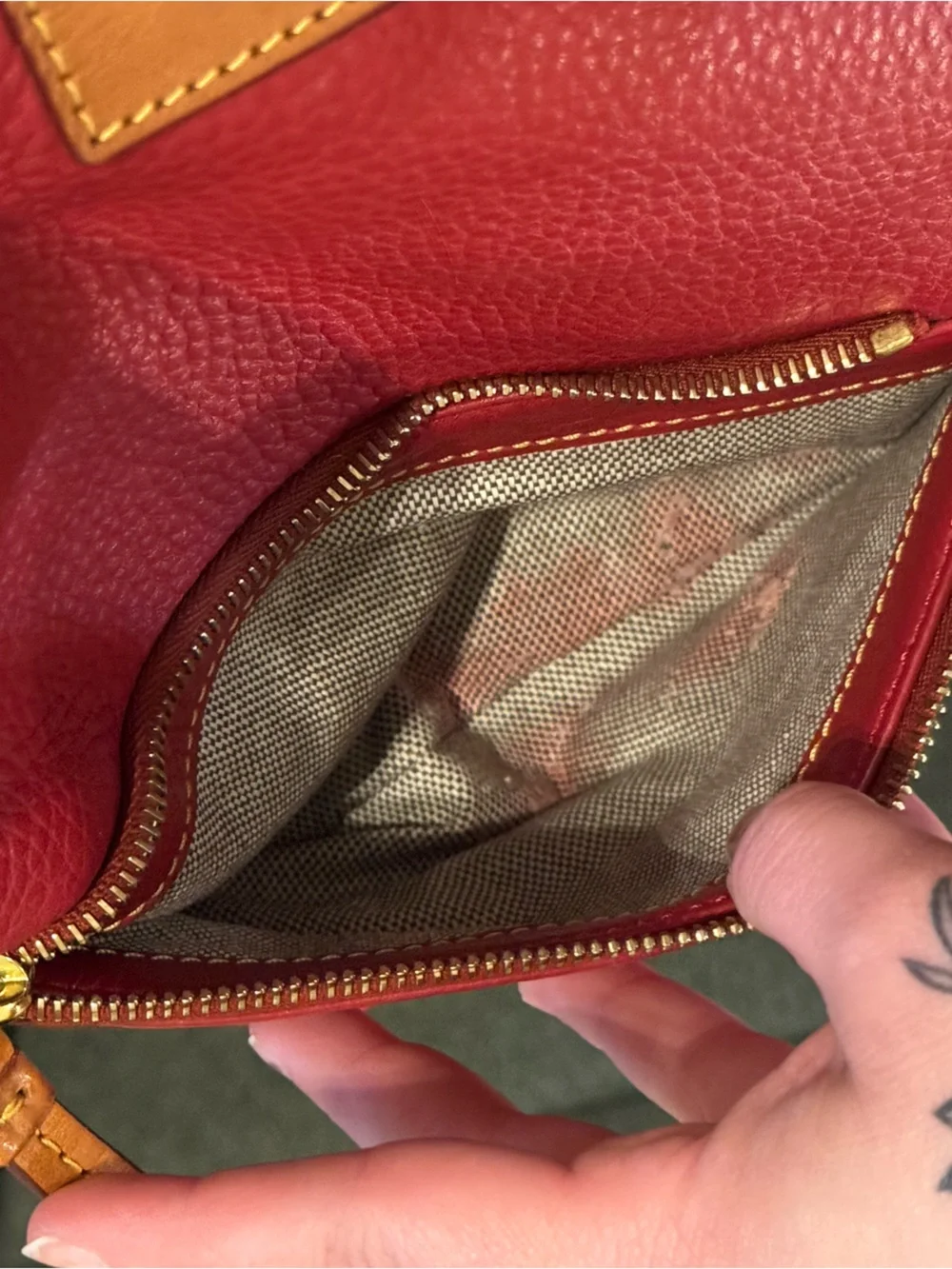 Dooney & Bourke beautiful dooney